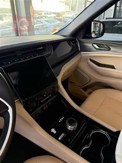 جیپ گراند شیرۆکی